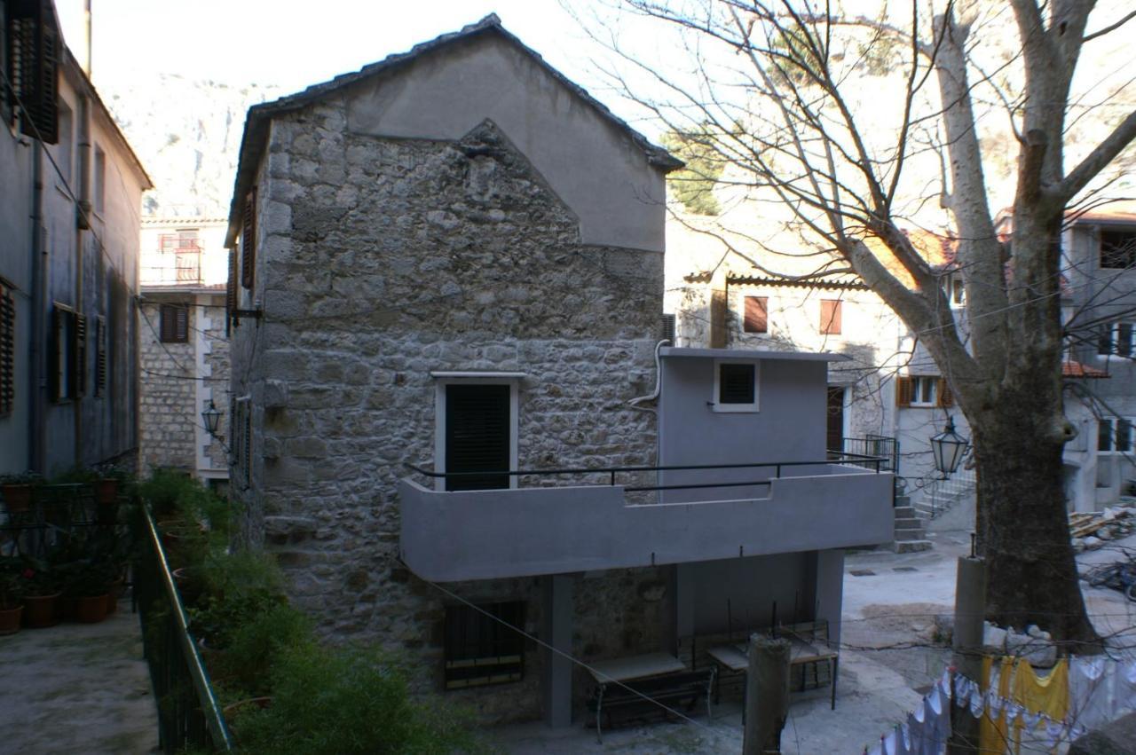 Apartments With A Parking Space Omis - 4327 Exteriér fotografie